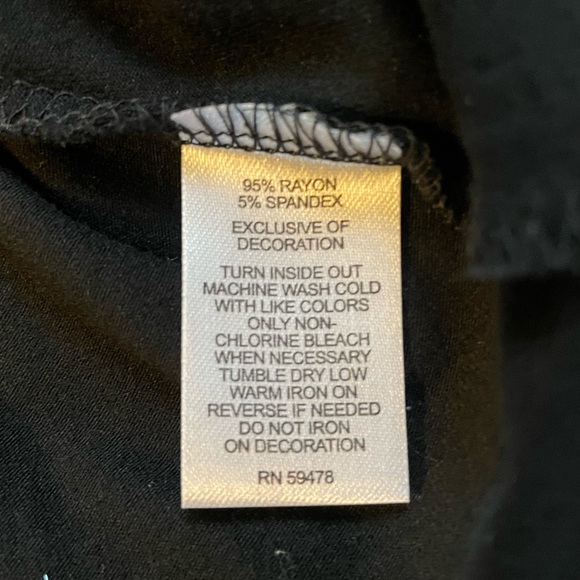 3/$18. 🌼Cynthia Rowley black sequin tunic size L - Picture 7 of 12